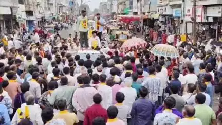 વઢવાણ: આમ આદમી પાર્ટીની યોજાઇ હતી જેમાં રાજુભાઈ કરપડા જિલ્લા ખેડૂત આગેવાન દ્વારા ડિસ્ટ્રીક બેંક કૌભાંડ થયાના કર્યા આક્ષેપ
