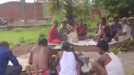 जामा: नाग पंचमी पर धनाडीह गांव में नाग देवता की विधि-विधान से पूजा अर्चना की गई