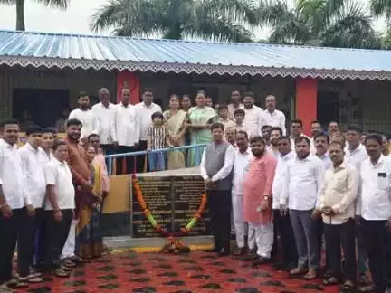 कर्जत: रायगड जिल्हा परिषद शाळा तमनाथ येथे आमदार महेंद्र थोरवे यांच्या हस्ते क्रीडांगणासह विविध विकासकामांचे उद्घाटन