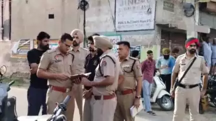 ਬਠਿੰਡਾ: ਅਮਰੀਕ ਸਿੰਘ ਰੋਡ ਵਿਖੇ ਦਿਨ ਦਿਹਾੜੇ 20 ਲੱਖ ਰੁਪਏ ਲੁੱਟ ਦੀ ਘਟਨਾ ਵਾਪਰੀ