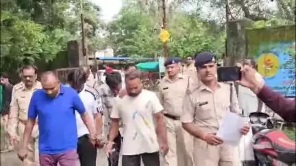 सैलाना: सैलाना में मोहर्रम जुलूस में भगवा झंडे को जलाने की कोशिश, पुलिस ने 4 आरोपियों को किया गिरफ्तार