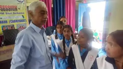 पुल्ला गुमदेश: पीएमश्री जीआईसी दिगालीचौड़ में अद्वैत आश्रम मायावती की ओर से निशुल्क चिकित्सा शिविर का आयोजन