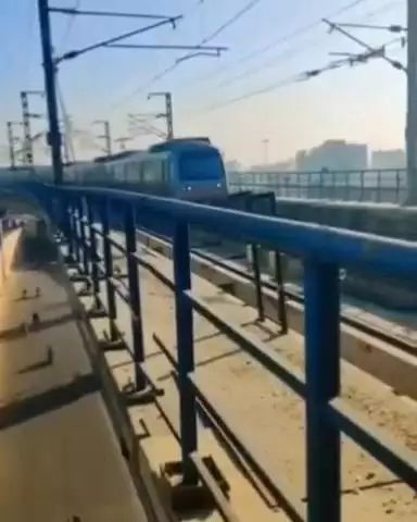 जयपुर: जयपुर मेट्रो ट्रेन में तकनीकी खराबी के कारण यात्रियों को हुई परेशानी