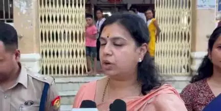रुद्रपुर: सावन माह की तैयारियों को लेकर जिलाधिकारी और पुलिस अधीक्षक ने दुग्धेश्वरनाथ और सोमनाथ मंदिर का किया निरीक्षण