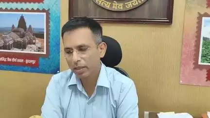 दमोह: मगरमच्छ क्षेत्रों में वन विभाग की टीम पूरी तरह तैयार: सुधीर कुमार कोचर, कलेक्टर