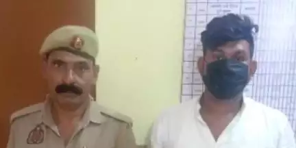 बागपत: जनपद बागपत की बड़ौत और छपरौली पुलिस ने एक अवैध तमंचा और एक अवैध शराब तस्कर को गिरफ्तार कर न्यायिक अभिरक्षा में भेजा जेल