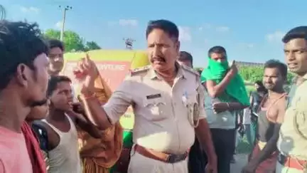 सिलाव: गोरमा रोड पर कहटैन पूल के पास करंट लगने से मवेशी की मौत, ग्रामीणों ने किया सड़क जाम
