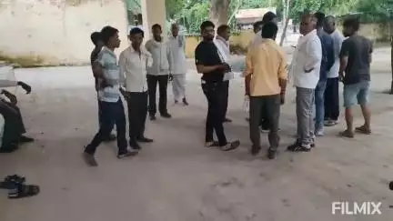 मुरैना: खेरा मोड़ के पास बाइक ऑटो से टकराई, महिला की मौत, डॉक्टर ने किया पोस्टमार्टम