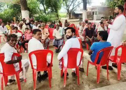 27 जनवरी 2025 से प्रतिदिन गांव गांव व घर-घर जाकर की पीडीए पर मीटिंग व पीडीए पर चर्चा

आज दिनाँक 7 जुलाई को 136 ददरौल विधानसभा के ग्राम पंचायत~  ग्राम पंचायत सेरामऊ दक्षिणी आज क्षत्रिय समाज एवं कश्यप समाज के द्वारा।में पीडीए पर मीटिंग क