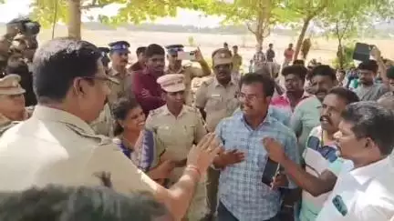 வத்திராயிருப்பு: அர்ச்சனாபுரத்தில் அறநிலையத்துறை சார்பில் பாலாலயம் நடத்த கிராம மக்கள் கண்டனம், கோவில் சிலை உடைக்கப்பட்ட விவகாரம்