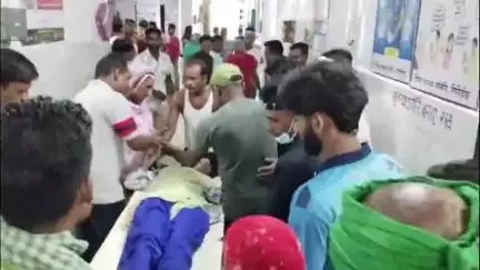 गिरिडीह: नरेंद्रपुर में ससुराल वालों ने महिला से की मारपीट, घायल महिला का सदर अस्पताल में इलाज जारी