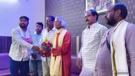 दुमका: झापीपा अध्यक्ष सूर्य सिंह बेसरा ने परिसदन में प्रेस वार्ता की, वृहत झारखंड की मांग को लेकर आंदोलन का किया ऐलान