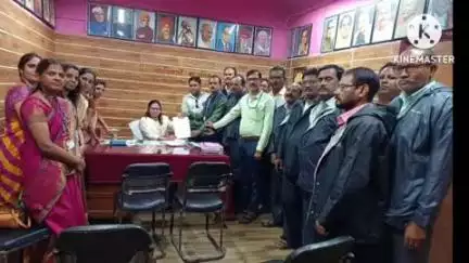 वर्धा: दिनांक 8 व 9 जुलैला शाळा राहणार बंद.. शिक्षक समन्वय संघ यांनी दिले शिक्षण अधिकारी यांना निवेदन