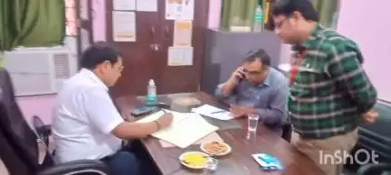 धामपुर: नहटौर के सीएचसी व पीएचसी का निरीक्षण करते हुए सीएमओ ने दिए आवश्यक दिशा-निर्देश