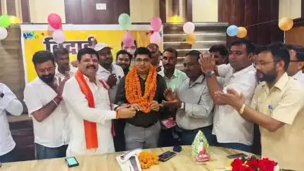 इटवा: भनवापुर ब्लॉक सभागार में विदाई समारोह का आयोजन, ब्लॉक प्रमुख संघ के जिलाध्यक्ष रहे उपस्थित