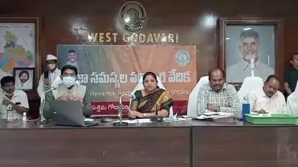 భీమవరం: పీ4 పథకం స్ఫూర్తిని ప్రజల్లోకి తీసుకెళ్లి జిల్లాను టాప్‌లో ఉంచాలి : జిల్లా కలెక్టర్ చదలవాడ నాగరాణి