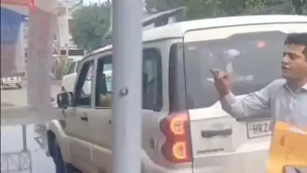 सिरसा: सड़क किनारे छतरी लगाकर सिम बेचने वालों पर साइबर थाना पुलिस का एक्शन, कहा- सिम बेची तो होगी कार्रवाई