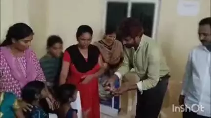 18వ వార్డులో బాలసదనం విద్యార్థులకు ఆరోగ్య పరీక్షలు నిర్వహించిన ఆర్బీఎస్‌కే జిల్లా ప్రోగ్రాం అధికారి డాక్టర్ జగన్మోహన్ రావు