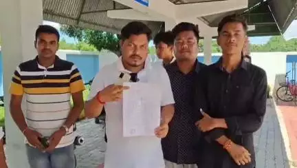 কুমারগ্রাম: শহিদ ক্ষুদিরাম কলেজের ইংরেজির অধ্যাপকের বিরুদ্ধে ছাত্রীকে হুমকি দেওয়া সহ বিভিন্ন অভিযোগে অধ্যক্ষকে ডেপুটেশন দিল TMCP