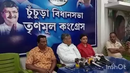 চুঁচুড়া-মগরা: রেলের উচ্ছেদের প্রতিবাদে আন্দোলন করা হবে,  চুঁচুড়ায় সাংবাদিক বৈঠক করে জানালেন বিধায়ক