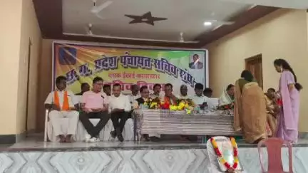 फरसाबहार: कंवर धामपमशाला में पंचायत सचिव पदस्थापना दिवस एवं सम्मान समारोह का आयोजन