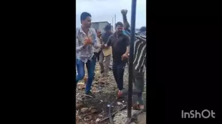 धार: धार में विद्युत वितरण कंपनी की टीम पर कुछ युवकों ने किया हमला, बिजली चोरी की सूचना पर जांच के लिए पहुंची थी टीम