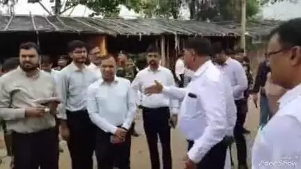 देवघर: श्रावणी मेला 2025 को लेकर पर्यटन मंत्री सुदिव्य कुमार सोनू ने देवघर दुम्मा बॉर्डर से कांवरिया पथ तक किया निरीक्षण