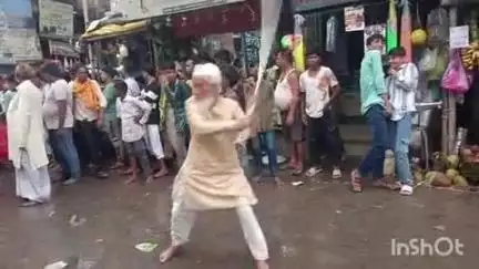अकबरपुर: कड़ी सुरक्षा के बीच अकबरपुर में ताजिया का पहलाम किया गया