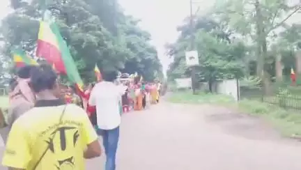 ফরিদপুর দুর্গাপুর: কাজের দাবিতে দুর্গাপুরের শোভাপুরের বেসরকারি হাসপাতালে বিক্ষোভ আদিবাসী দিসম গাওতার, ভোট বয়কটের হুঁশিয়ারি