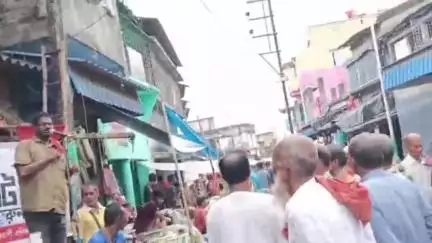 কুলতলি: সিপিআইএমের পক্ষ থেকে সিকিরহাট বাজারে আগামী নয় ই জুলাই সাধারণ ধর্মঘটের সমর্থনে পথসভা