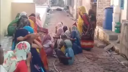 गोवर्धन: मगोर्रा: तीन दिन से कमरे में फांसी के फंदे से लटका युवक का शव, पत्नी गृहकलेश के चलते मायके गई थी