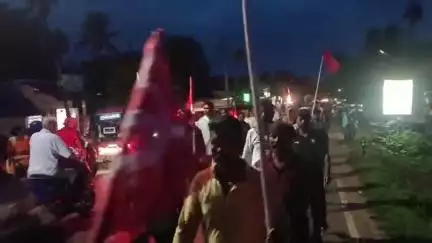 কৈলাশহর: ধর্মঘট সফল করার লক্ষ্যে বামেদের কৈলাসহরে মিছিল ও সভা অনুষ্ঠিত হয়
