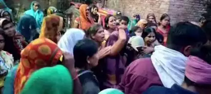 लंभुआ: चांदा थानाक्षेत्र के मदरडीह के युवक सुनील यादव की संदिग्ध मौत, परिजनों ने पूर्व विधायक के साले पर हत्या का आरोप लगाया