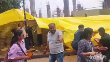 उज्जैन शहर: सावन माह को देखते हुए नगर निगम और महाकाल पुलिस ने महाकाल मंदिर के आसपास से हटाया अवैध अतिक्रमण