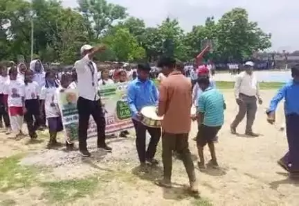 शिवसागर: शिवसागर में मसाल कार्यक्रम के तहत प्रखंड स्तरीय खेल-कूद प्रतियोगिता का आयोजन, डीईओ ने दीप प्रज्वलित कर किया शुभारंभ