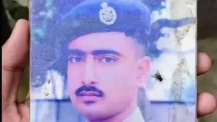 হাবরা ১: বানিপুর ইতনা এলাকায় পুলিশ কর্মীর জলে ডুবে মৃত্যু রহস্যজনক , প্রশ্ন তুললেন মৃত পুলিশকর্মীর মা