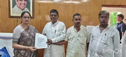 जयनगर: परसाबाद समेत कई स्टेशनों की समस्याओं पर केंद्रीय मंत्री को सौंपा ज्ञापन