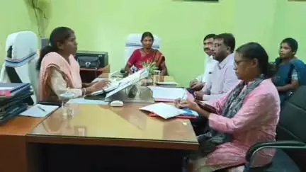 भंडरा: भंडरा प्रखंड कार्यालय में बीडीओ की अध्यक्षता में परिवार कल्याण समिति की बैठक, जागरूकता अभियान पर ज़ोर