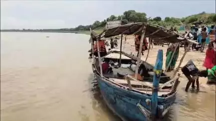 ज्ञानपुर: सीतामढ़ी और रामपुर सहित भदोही जिले में गंगा का जलस्तर बढ़ रहा, प्रशासन ने सतर्कता बरतने का दिया निर्देश