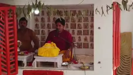 तिर्वा: ठठिया क्षेत्र में ग्राम लिक्खापुर्वा स्थित बाबा देवशरन आश्रम पर श्रीमद् भागवत कथा का हुआ आयोजन