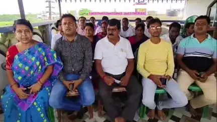 মন্তেশ্বর: তৃণমূলের গোষ্ঠীদ্বন্দ্ব এবার প্রকাশ্যেঃ এবার মেমারিতে পঞ্চায়েত সমিতির সভাপতির বিরুদ্ধে মুখ খুললেন সহ-সভাপতি ও সদস্যরা