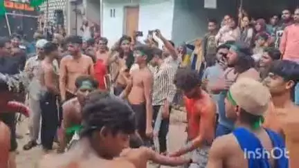 इगलास: इगलास के गांव सहारा खुर्द में इमाम हुसैन की याद में निकाले गए ताजिये