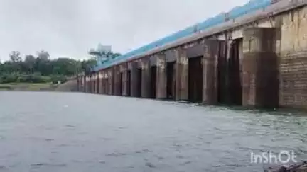 धमतरी: छत्तीसगढ़ के सबसे बड़े 32 टीएमसी क्षमता वाले गंगरेल बांध में 50 प्रतिशत, यानि करीब 16 टीएमसी से ज्यादा का जल हुआ भराव