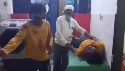 राठ: राठ कस्बे के चरखारी रोड सिकंदरपुरा में दबंगों ने युवक को पीटा, मुकदमा दर्ज हुआ
