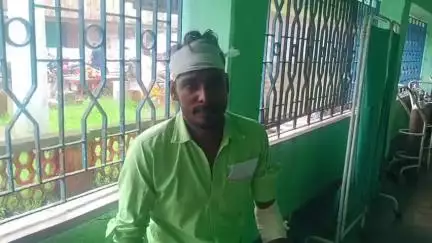 কুলতলি: দেউলবাড়িতে আক্রান্ত তৃণমূল কংগ্রেসের কর্মী চিকিৎসাধীন জয়নগর কুলতলী গ্রামীণ হাসপাতালে, অভিযোগ দায়ের কুলতলী থানায়
