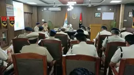 नारनौल: नारनौल सचिवालय में पुलिस अधीक्षक पूजा वशिष्ठ ने डीएसपी व थाना प्रबंधकों के साथ की बैठक