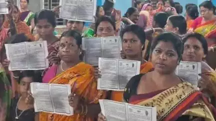 সাঁইথিয়া: সাঁইথিয়ায় একুশে জুলাই উপলক্ষে তৃণমূল মহিলা কংগ্রেসের কর্মী সভা