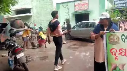 ରାଉରକେଲା ମ୍ୟୁନିସିପାଲଟି: ସେକ୍ଟର -୪ସ୍ଥିତ ରାଉରକେଲା କଲେଜ ତରଫରୁ ଜାତୀୟ ସେବା ଯୋଜନା ତରଫରୂ ବନମହୋତ୍ସବ ରାଉରକେଲା କଲେଜ ପରିସରରେ ଅନୁଷ୍ଠିତ ହୋଇଛି