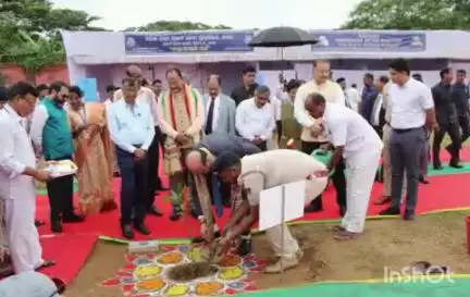 କଟକ ପୌରାଞ୍ଚଳ: ରାଜ୍ୟ ଆଇନସେବା ପ୍ରାଧିକରଣ ପକ୍ଷରୁ ସୋମବାର କଟକର ରେଭେନ୍ସା ବିଶ୍ଵବିଦ୍ୟାଳୟ ପରିସରରେ ବନ ମହୋତ୍ସବ କାର୍ଯ୍ୟକ୍ରମ ପାଳିତ।