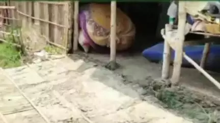मीनापुर: नरकटिया पंचायत के वार्ड 6 में जमीनी विवाद में एक परिवार का घर उजाड़ा, पुलिस जांच में जुटी